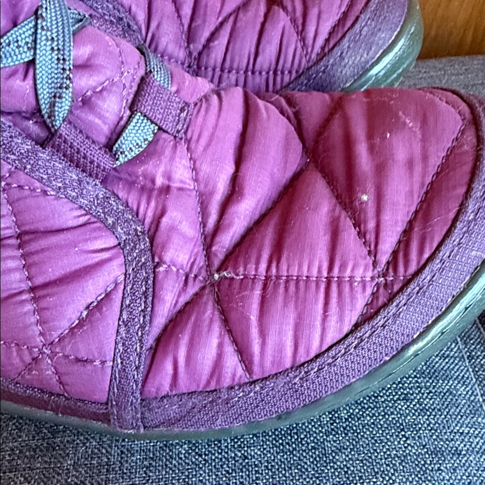 703 Columbia Quilted Insulated Purple Winter Boots with Faux Fur Cuffs - Picture 11 of 16